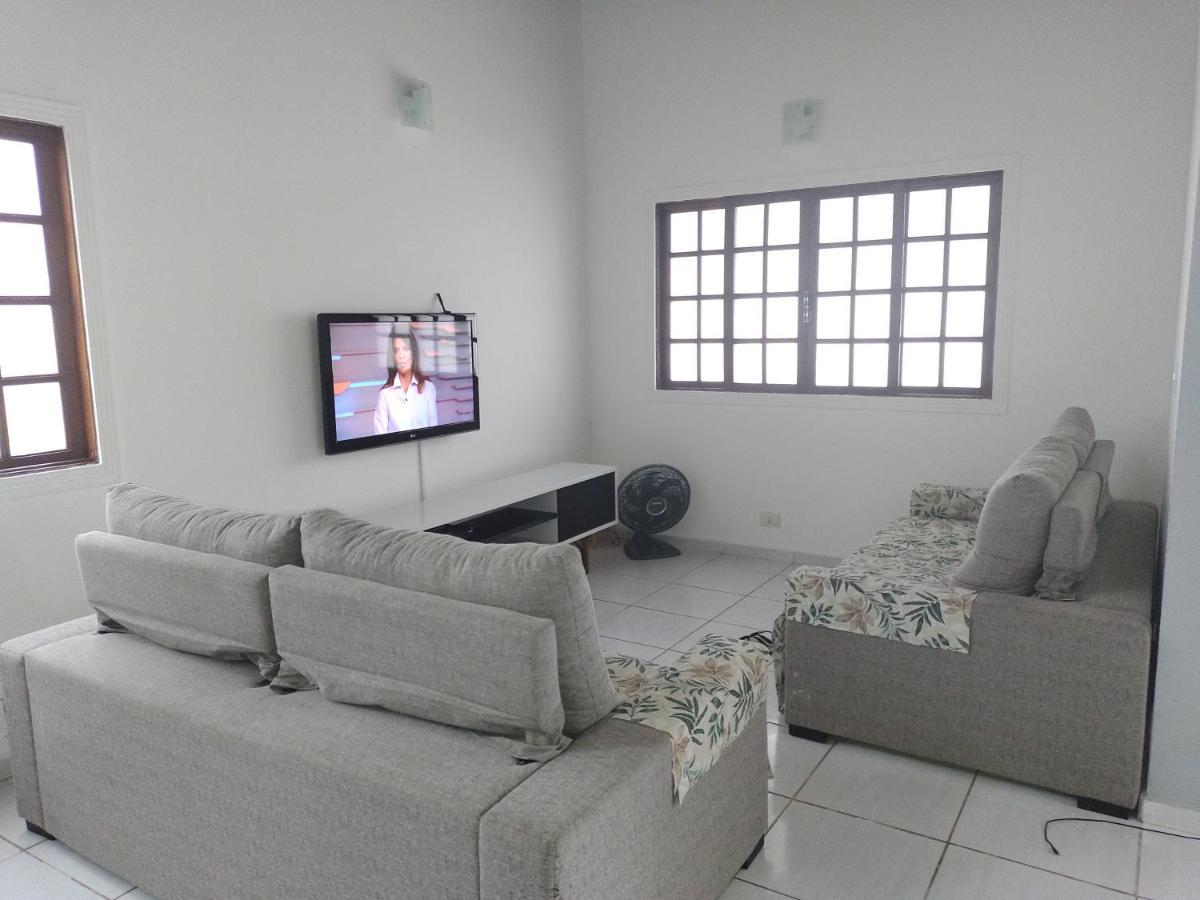 Linda Casa, 3 Quartos, Acomoda 10 Pessoas, Ha 1,5 Km Da Da Enseada *