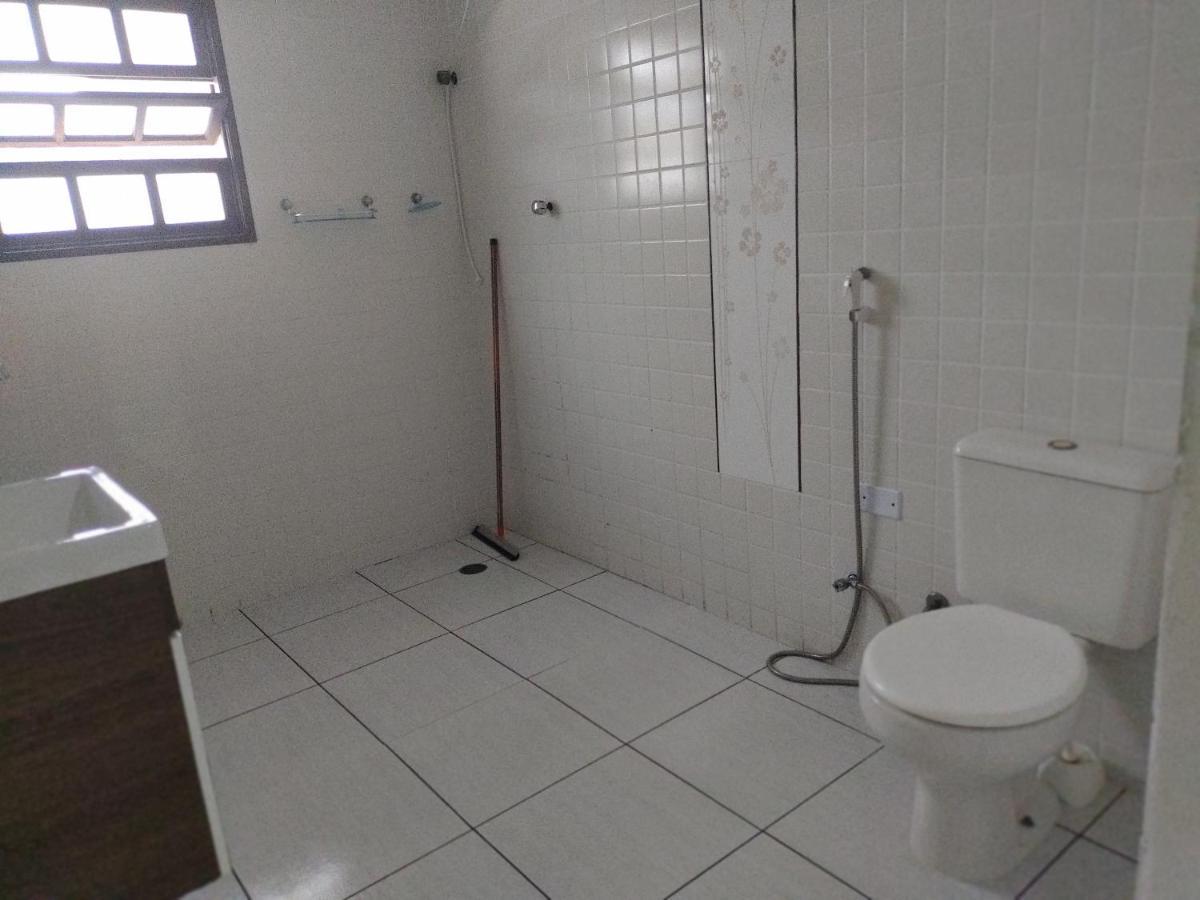 Linda Casa, 3 Quartos, Acomoda 10 Pessoas, Ha 1,5 Km Da Da Enseada Holiday home