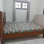 Linda Casa, 3 quartos, acomoda 10 pessoas, há 1,5 km da praia da Enseada